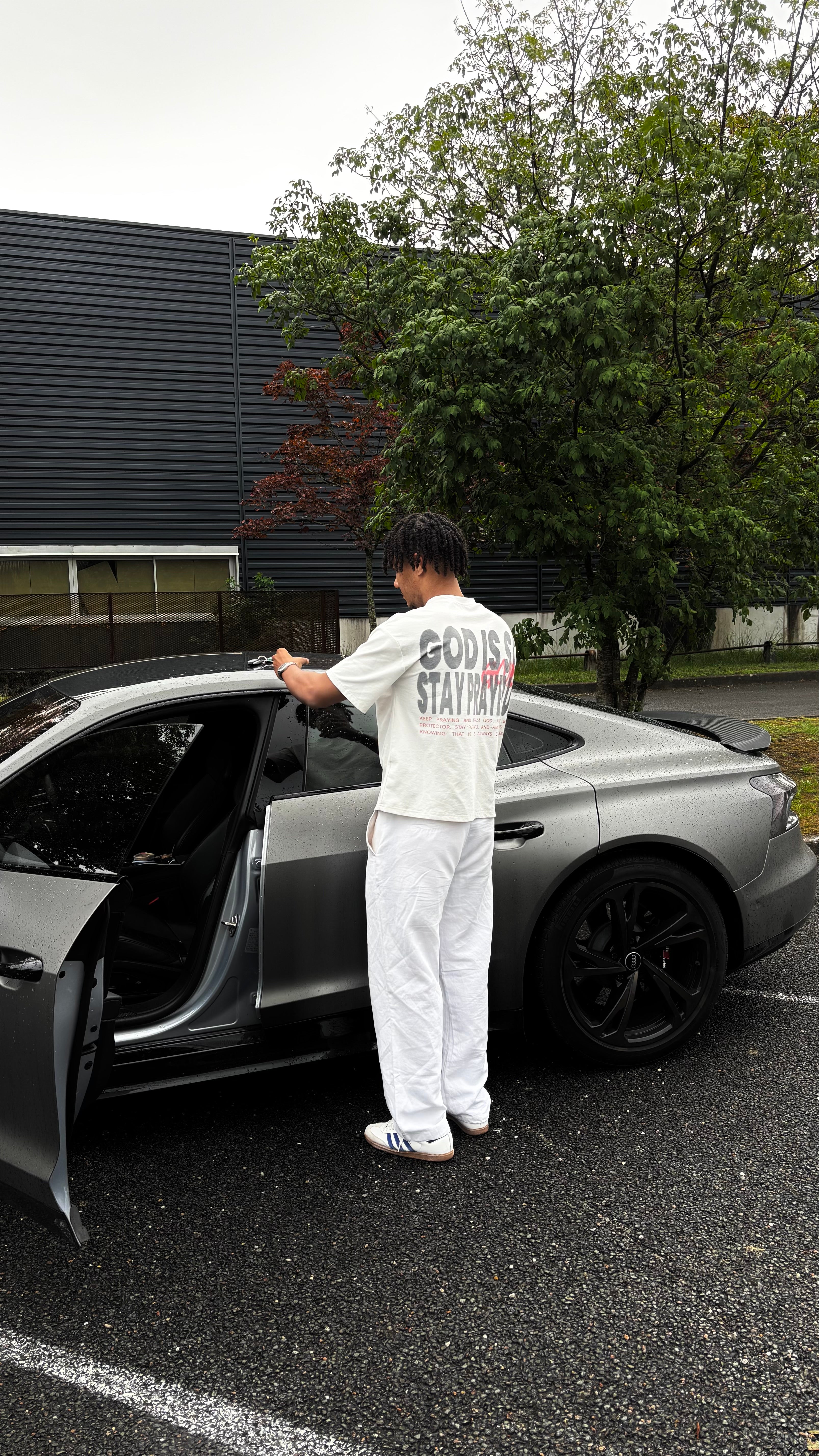 loan-rembeau-@cowhoodie-audi-rs-etron-gt